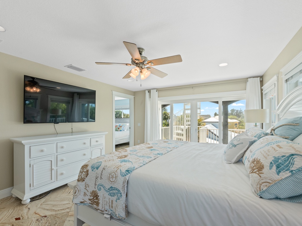 Primary Bedroom, 3rd floor - King Bed and Roof Top Access