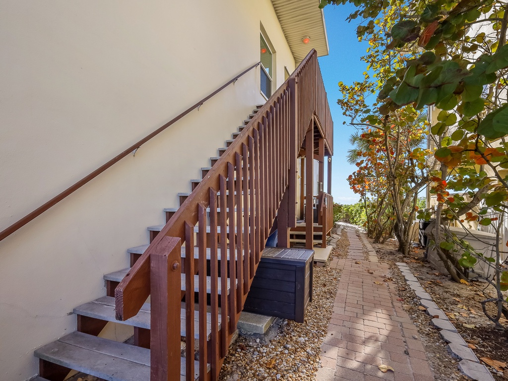 Exterior of Sunset Sands at Capri