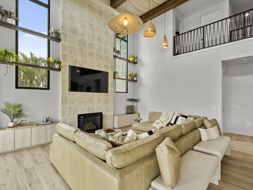 Periwinkle Place by AMI Locals