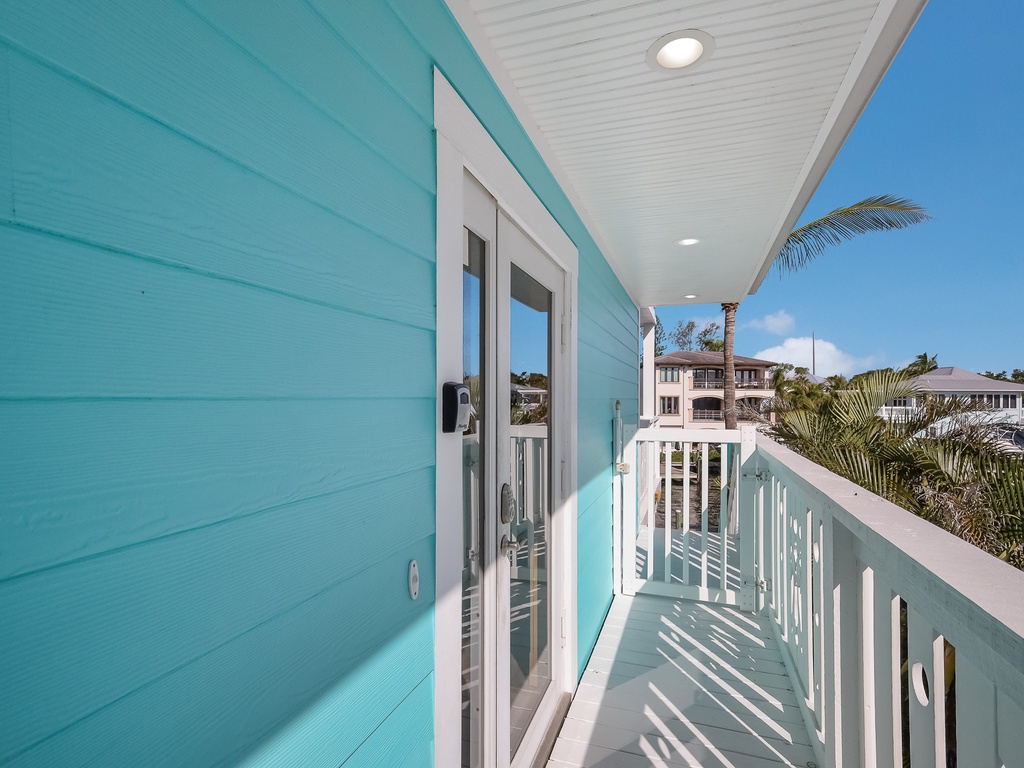 Bayshores - By AMI Accommodations