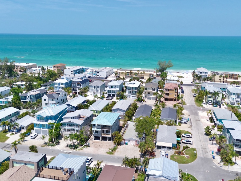 Midnight Gulf Resort
