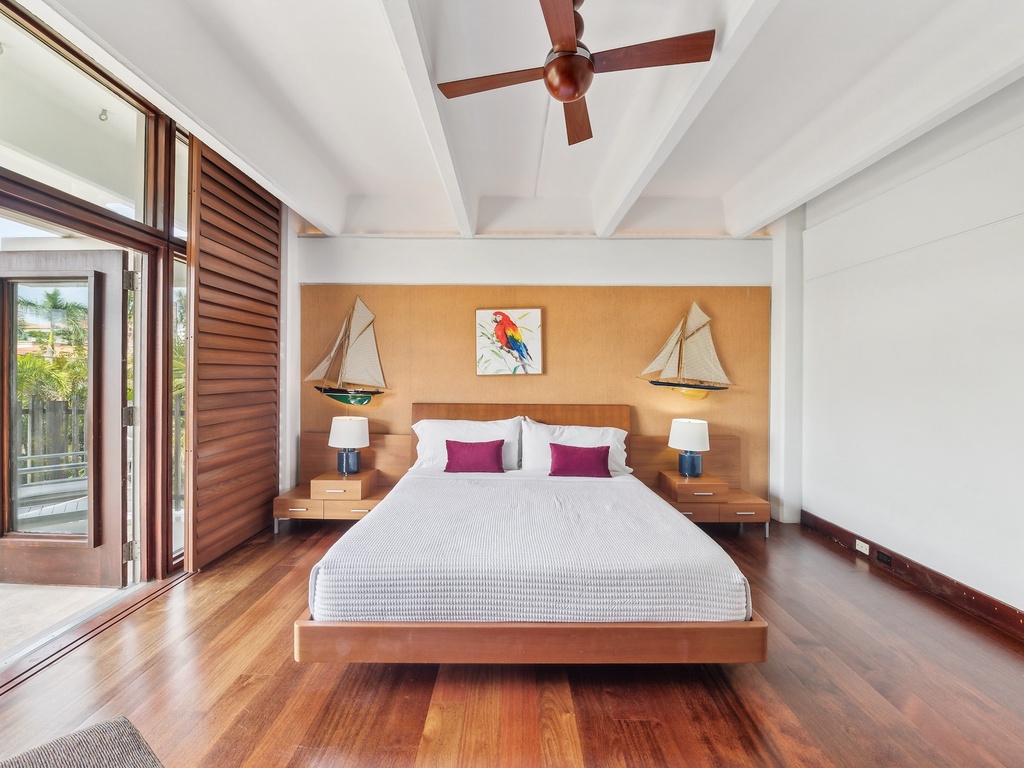 Fourth Bedroom, King