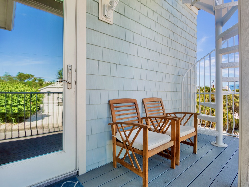 Outdoor chairs for relaxing