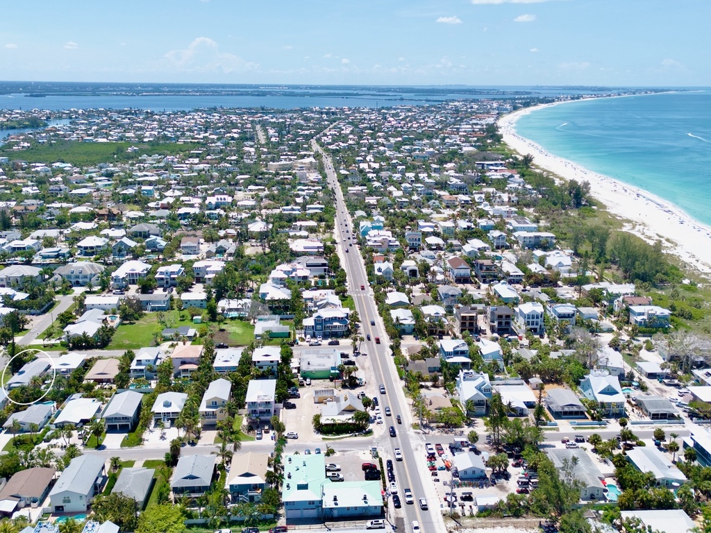 Aerial view of the island’s charming beach community.