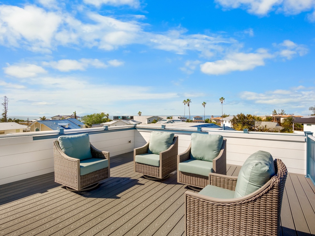 Rooftop Deck