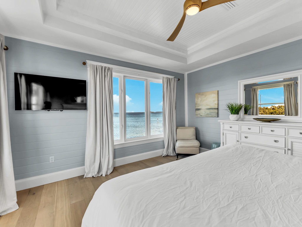 Primary Bedroom, King