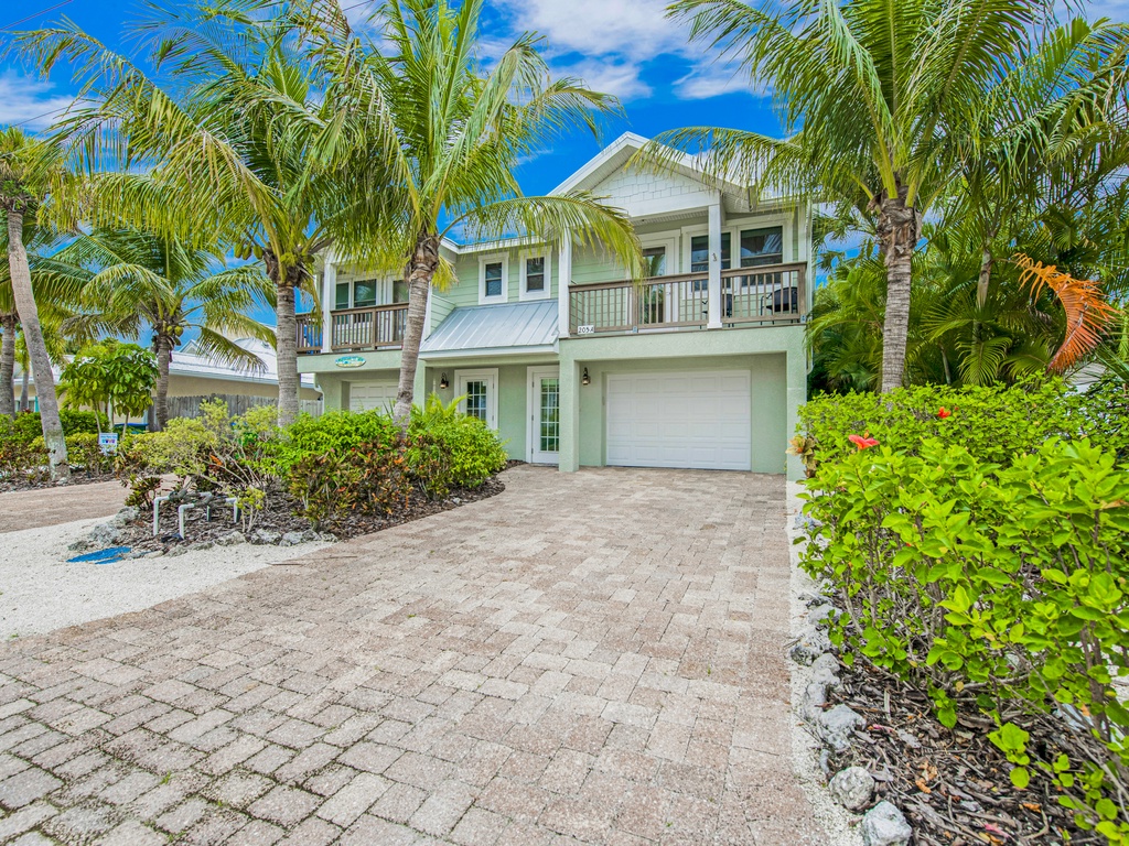 Main Entry with Style