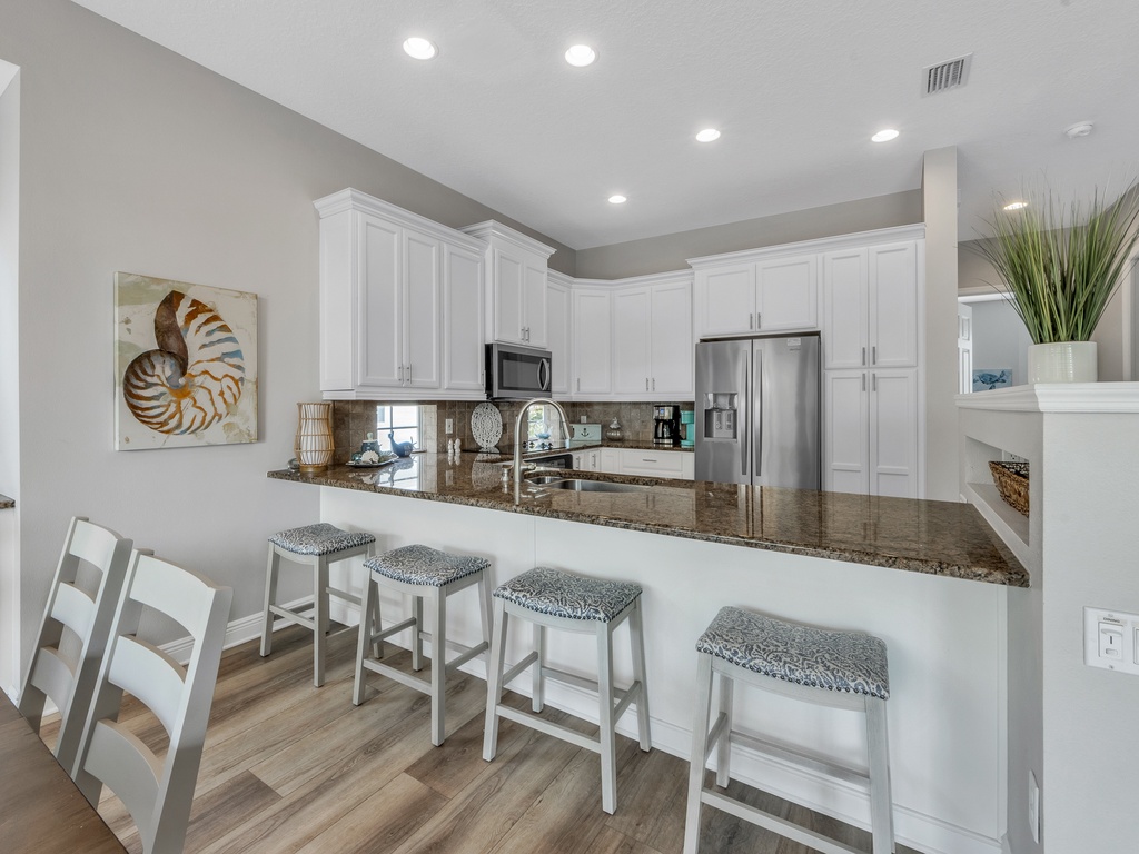 Kitchen Counter Seating for 4