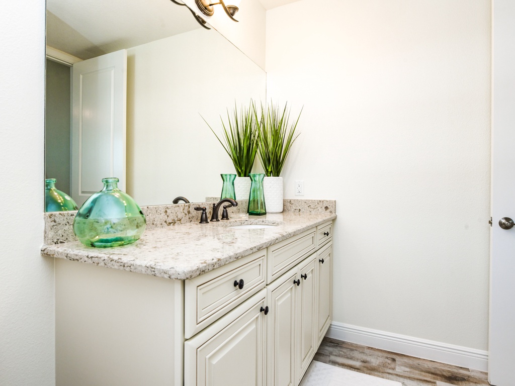 Second Bathroom, Ensuite