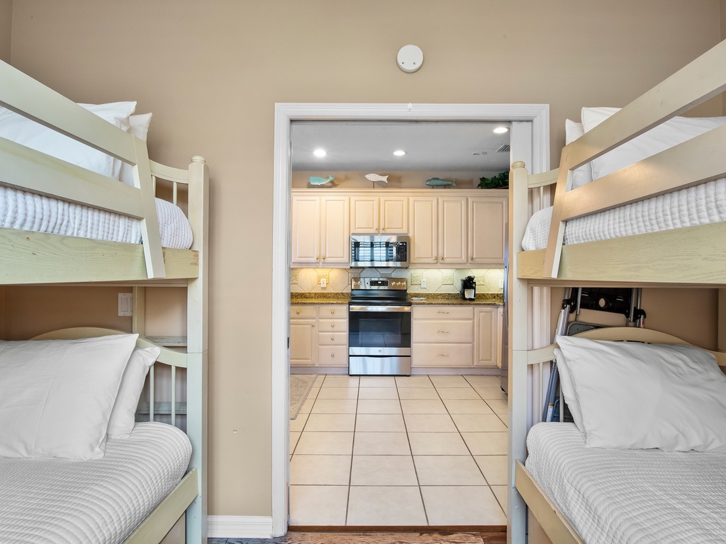 Third Bedroom, Two Twin/Twin Bunks