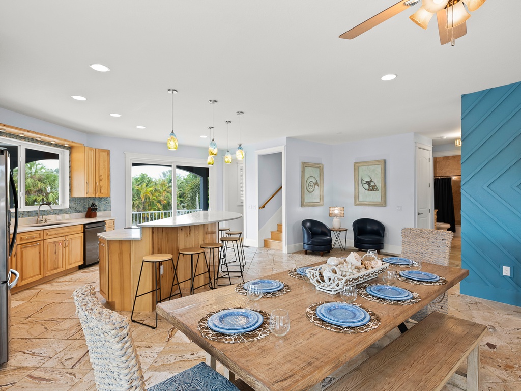 Bar Seating for 6 Guests