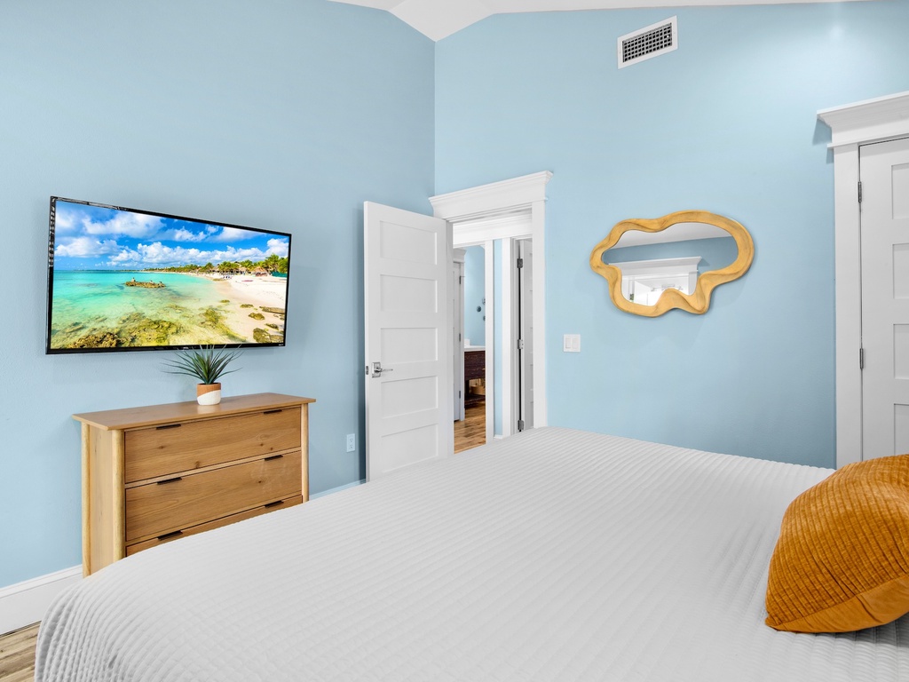 Second Bedroom - King