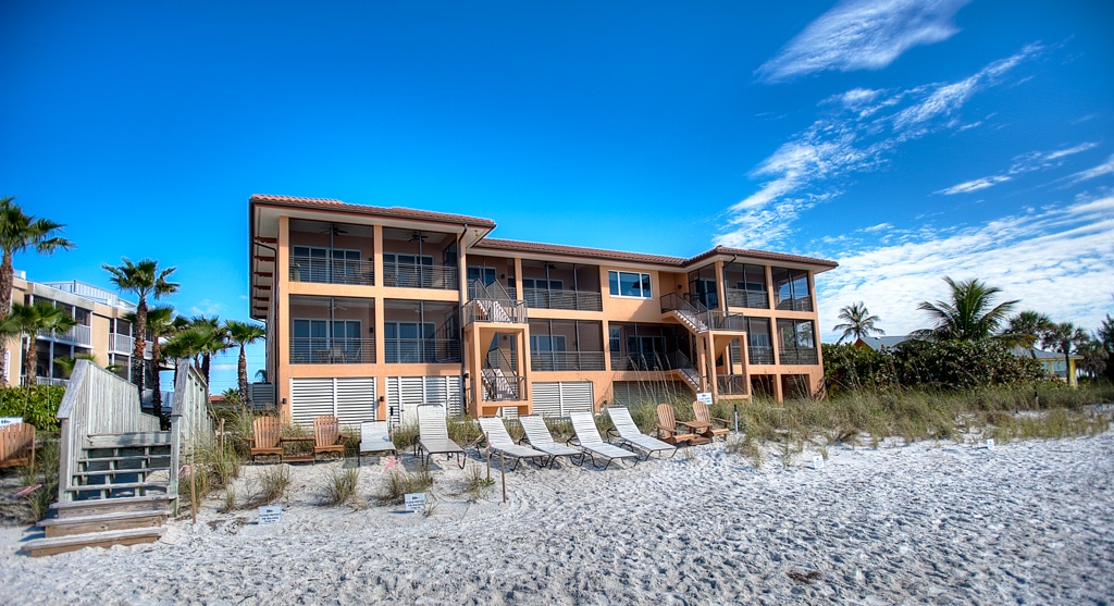 Bradenton Beach Club From The Beach