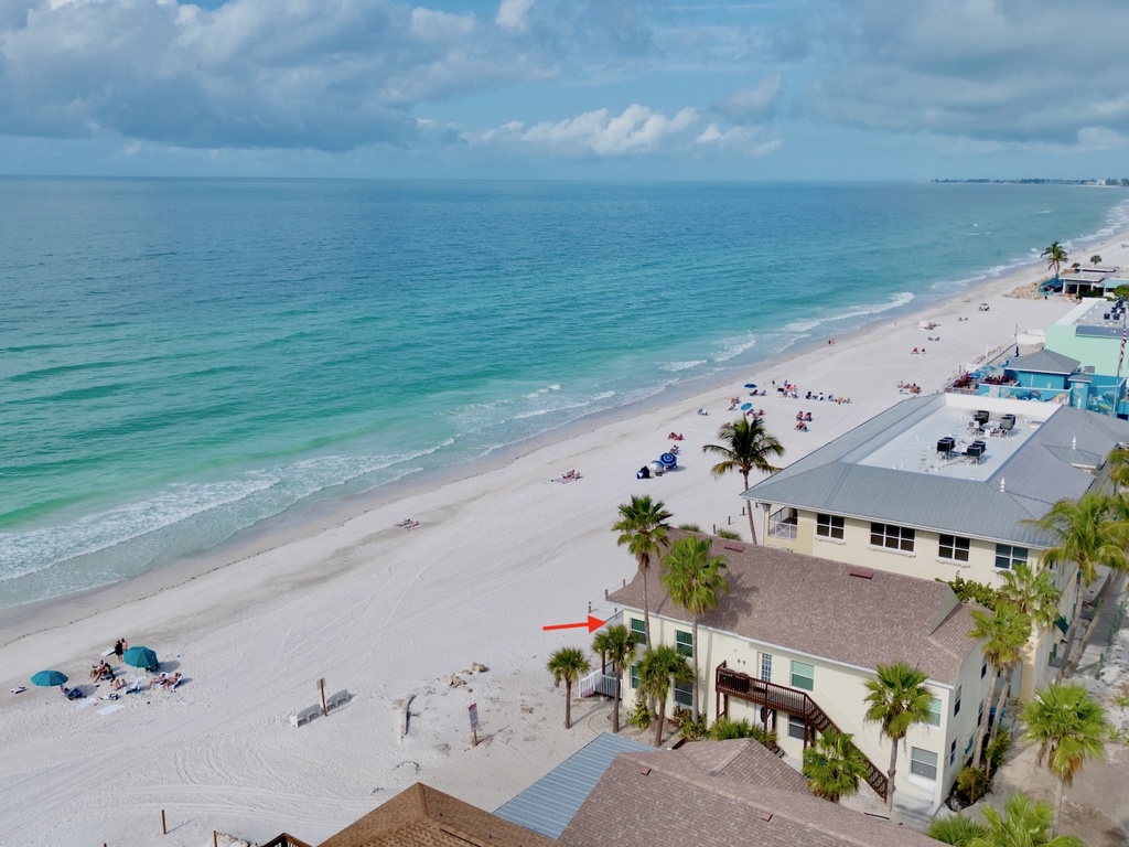 Beachfront property - Capri Condo D by Anna Maria Vacations