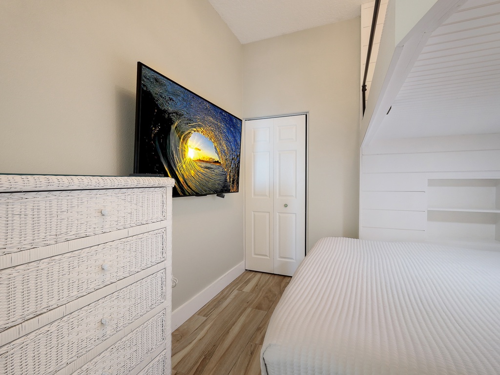 Second Bedroom - Queen/King Bunk