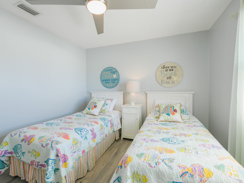 Third Bedroom, Two Twins