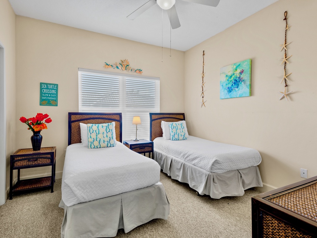 Second Bedroom, Two twin beds