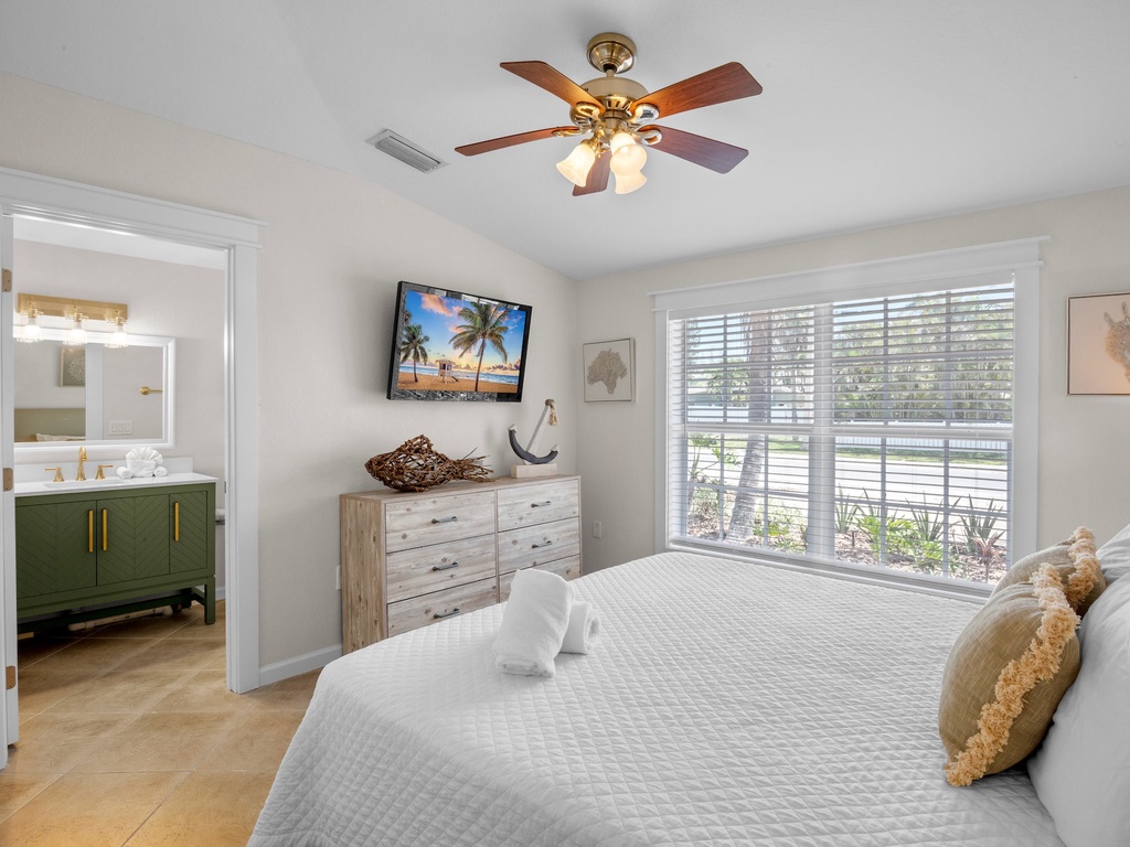 Primary Bedroom, King