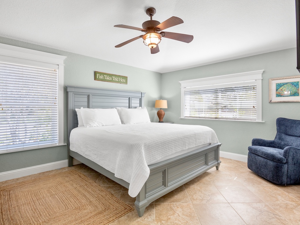 Second Bedroom, King bed