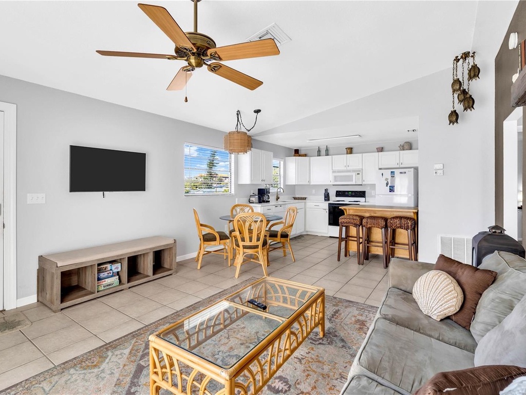 Open Floor Plan - Sunny Side Down