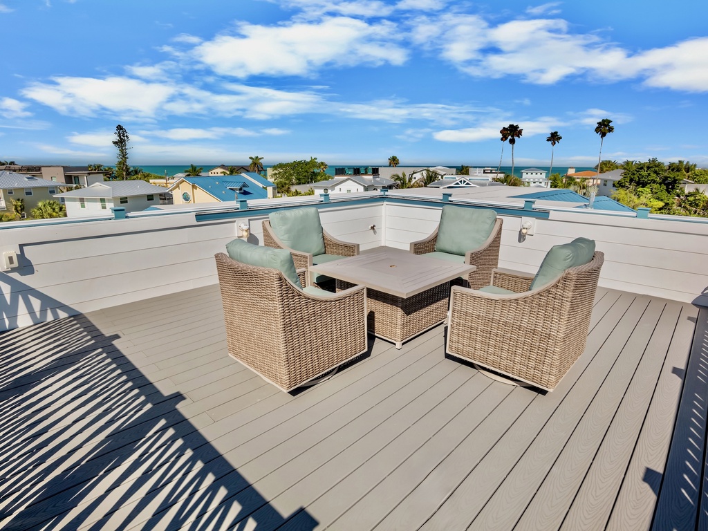 Rooftop Deck