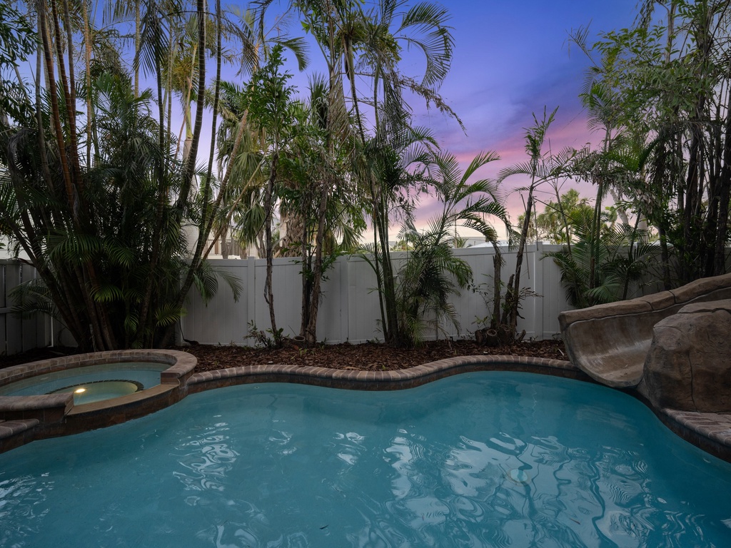 Private Pool and Spa