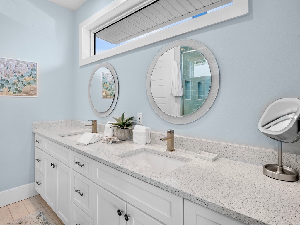 Primary Bedroom, Ensuite Bathroom