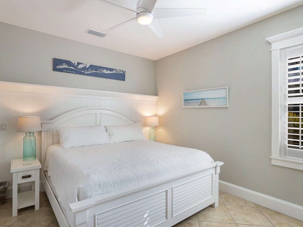 Third Bedroom (2nd Floor), King bed