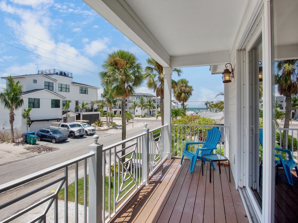 Main Floor Balcony