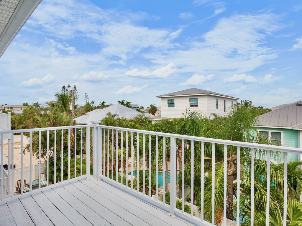 Balcony with breathtaking Gulf views