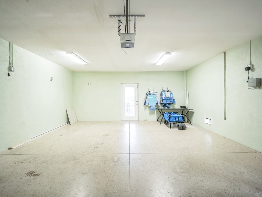 Garage - Beach Supplies