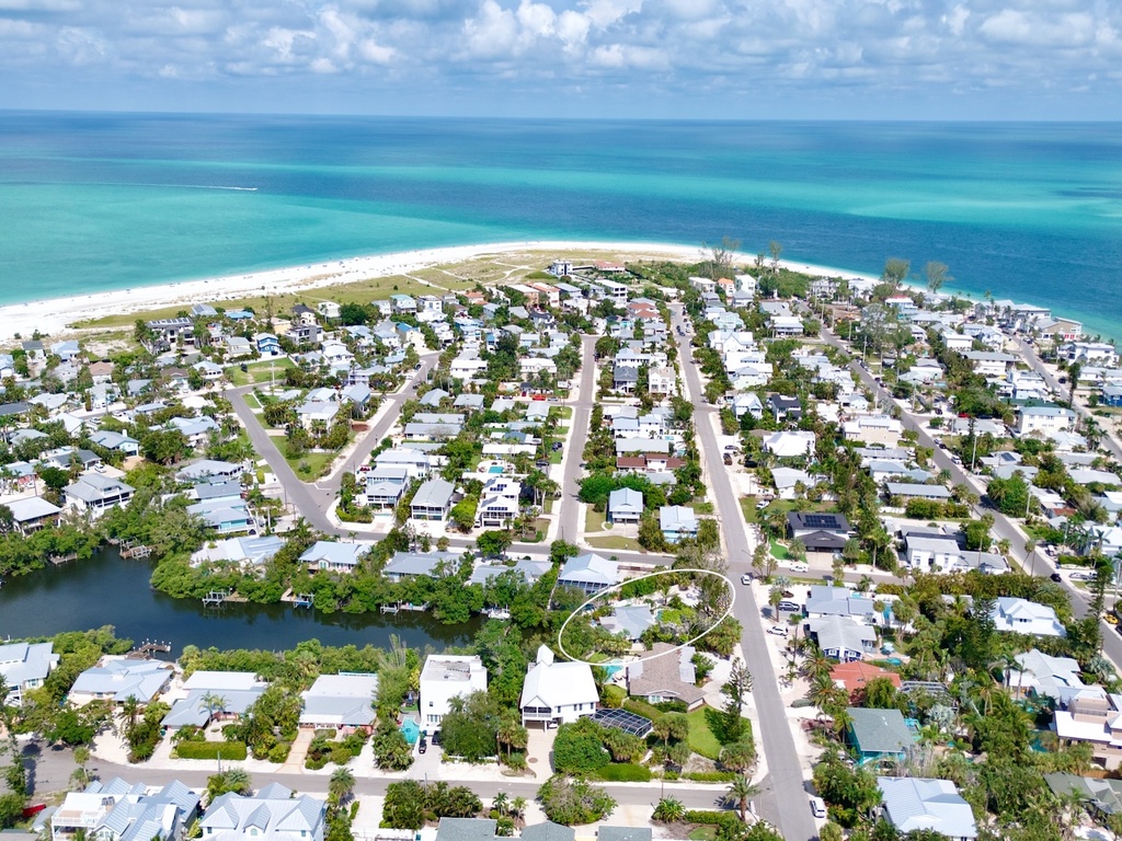 Centrally Located on the Famous North End of Anna Maria Island