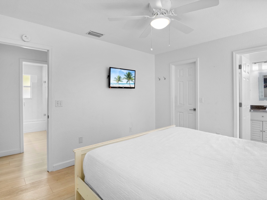 Primary Bedroom - King