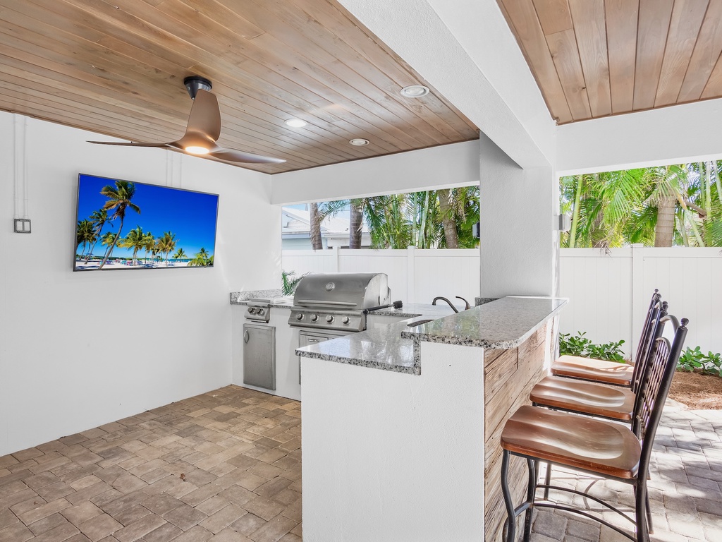 Outdoor Kitchen Area