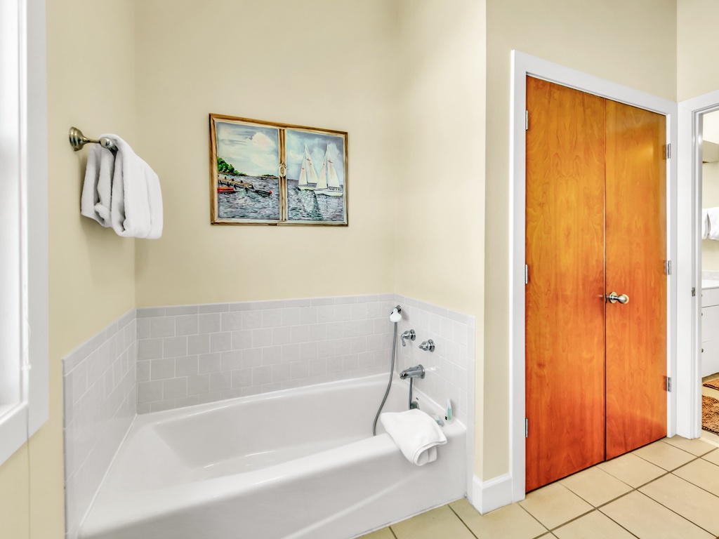 Primary En-Suite