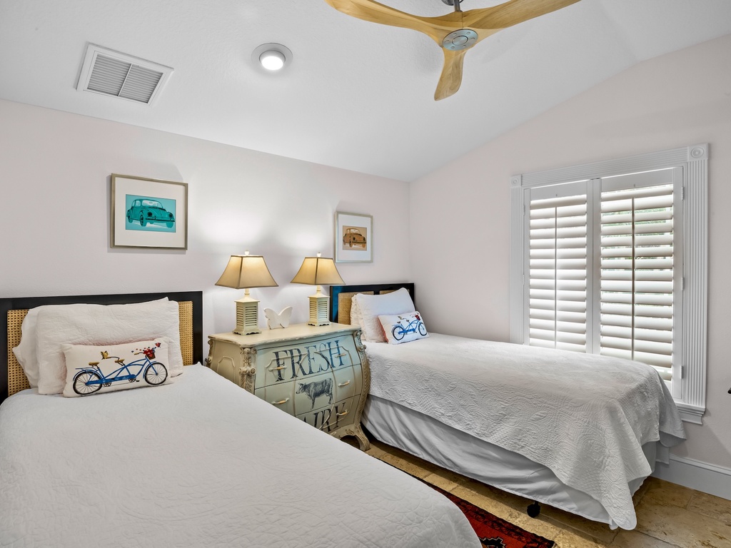 Fourth Bedroom, Two Twins