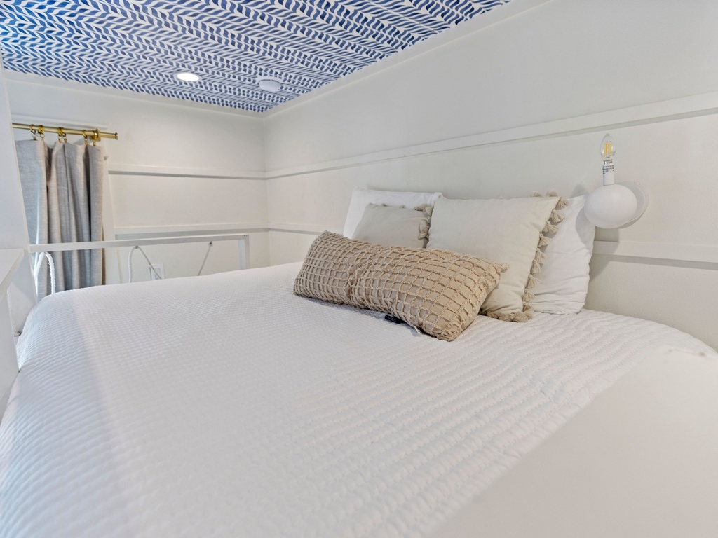 Fourth Bedroom, Full/Queen Bunk