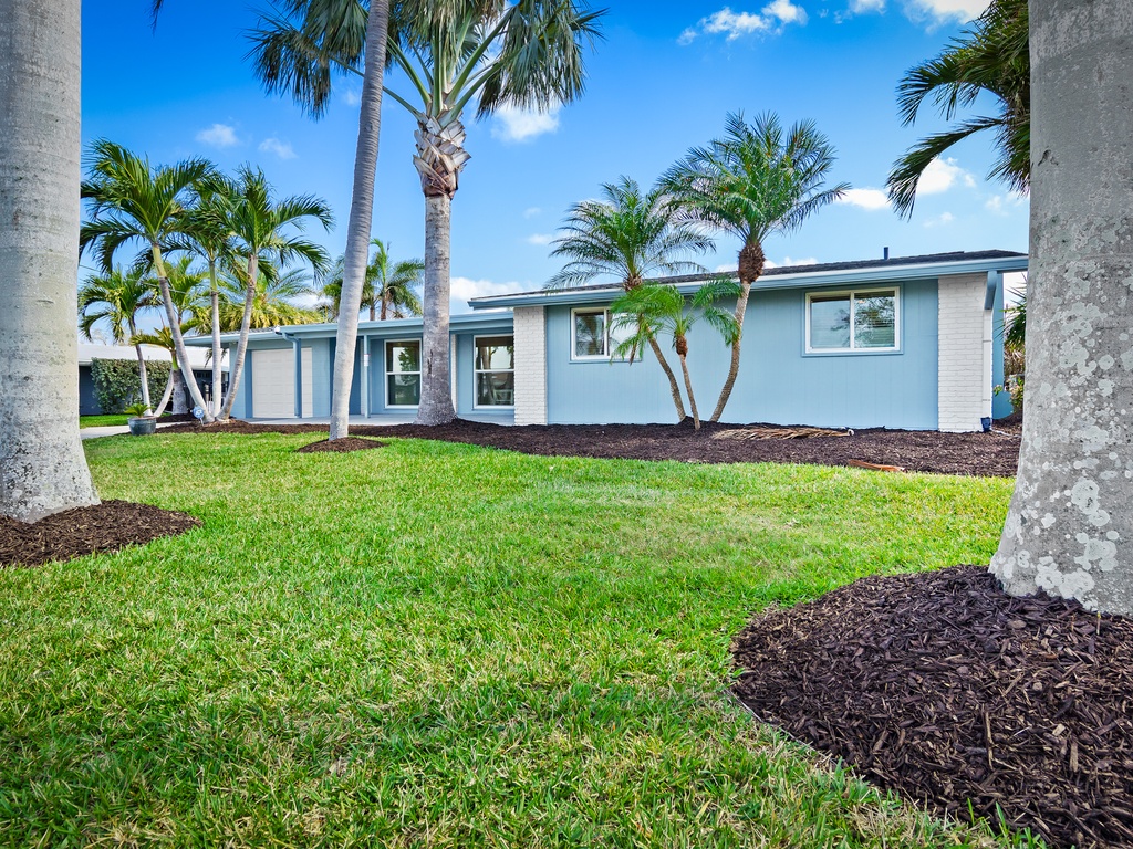 River House Retreat - AMI Locals