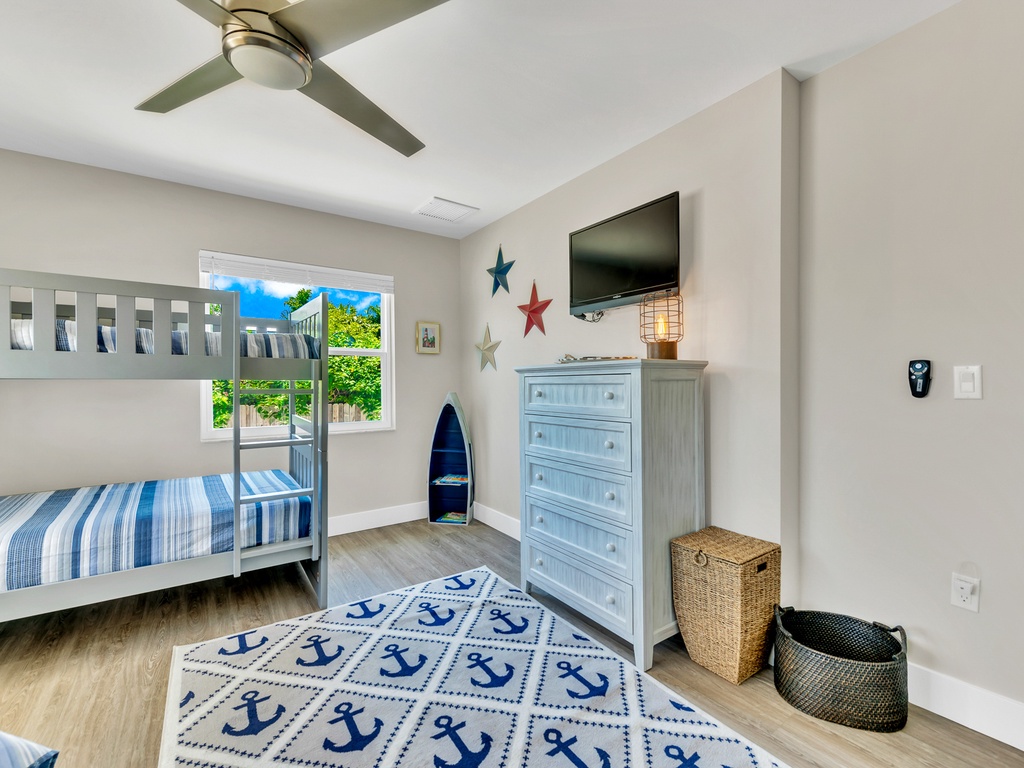 Fourth Bedroom - Twin Bunk & Twin Bed