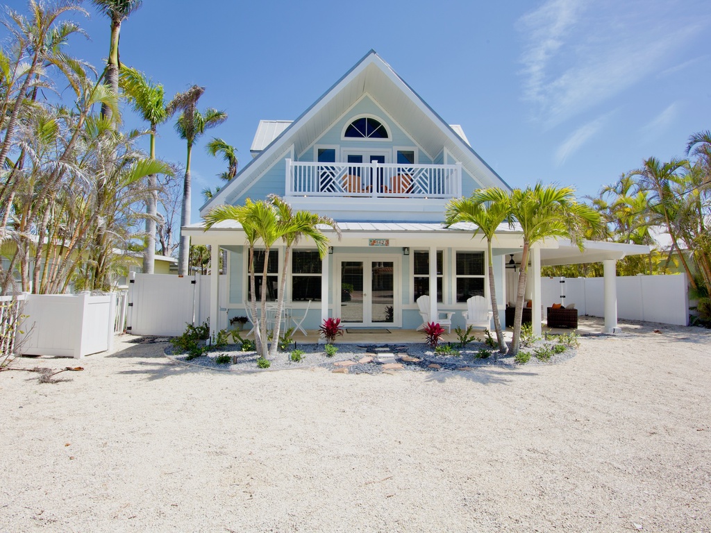 Sandpiper Villa by AMI Locals