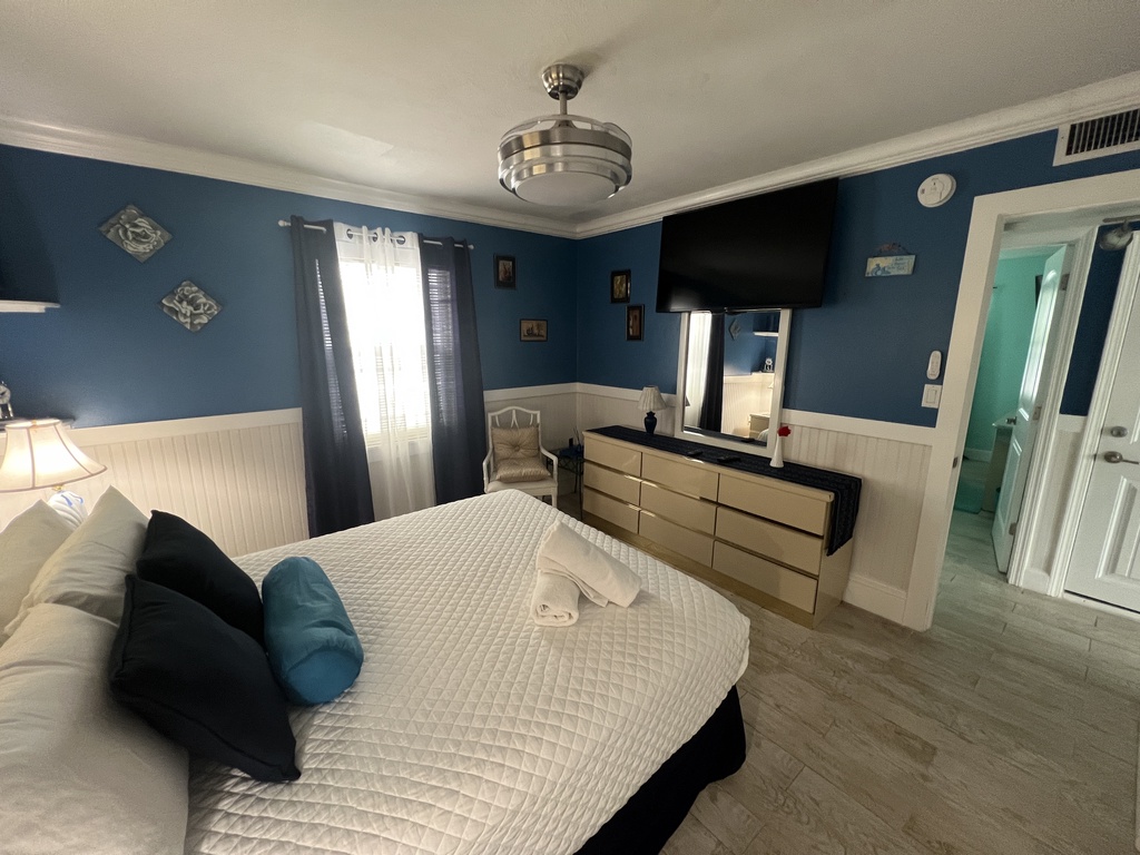 Bedroom Space - AMI Accommodations