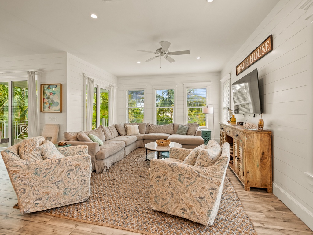 Main Floor Living Area