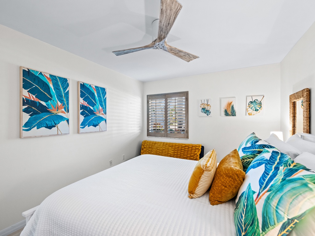 Third Bedroom - Queen