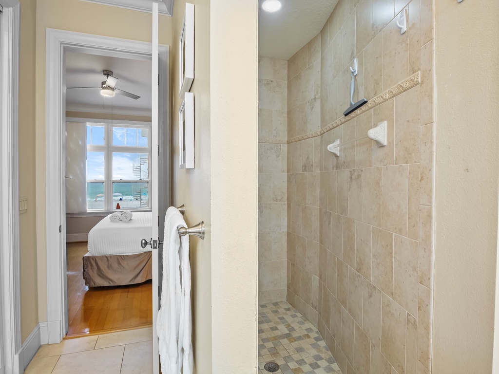 Primary Bathroom, Ensuite