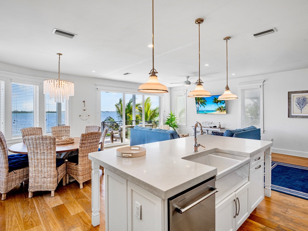 Open-Concept Kitchen with Ocean Views