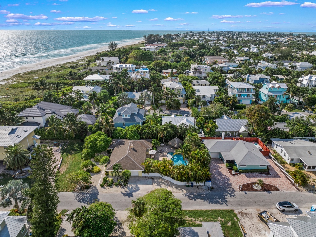 Island Life by AMI Locals