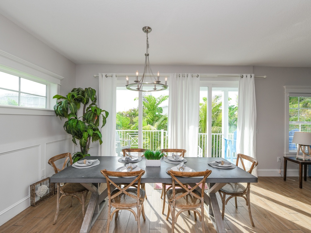 Dining Room, Montego Bay - AMI Locals