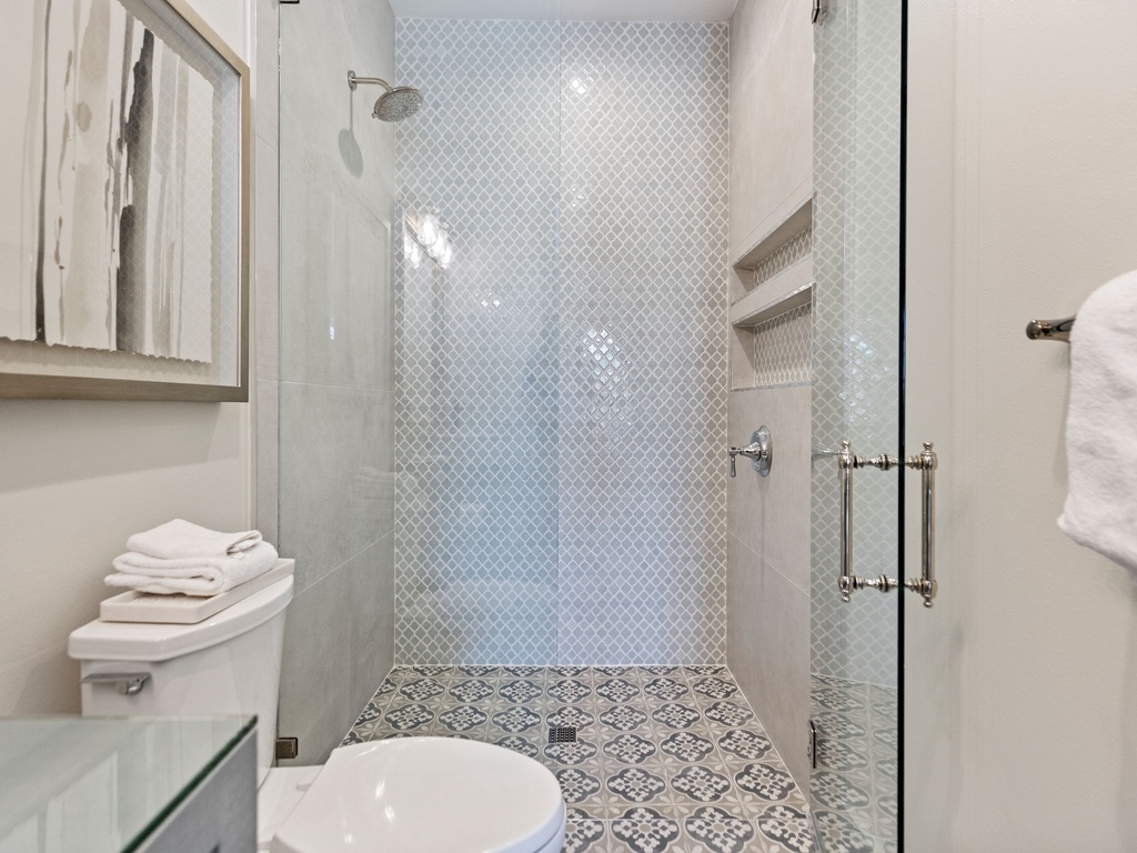 Second Bathroom, Ensuite