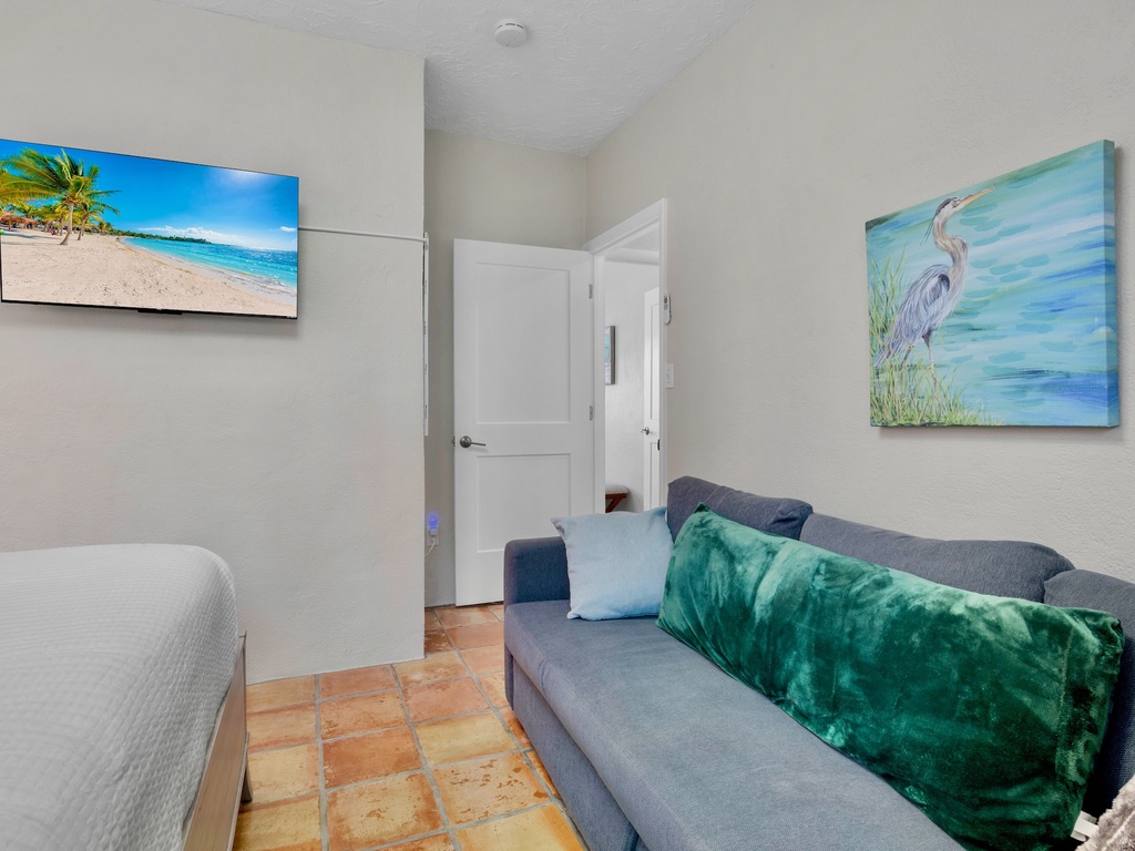 Third Bedroom, Twin bed with trundle