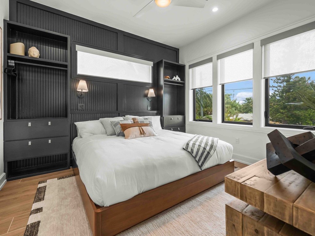 Second Bedroom - King